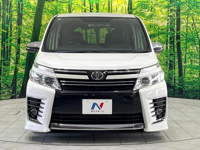 ヴォクシー ZS 煌 禁煙車 後席モニター 純正9型ナビ バックカメラ 両側電動スライド 寒冷地仕様 ETC クルコン ドラレコ Bluetooth LEDヘッド LEDフォグ リアオートエアコン ステアリングスイッチ(15枚目)