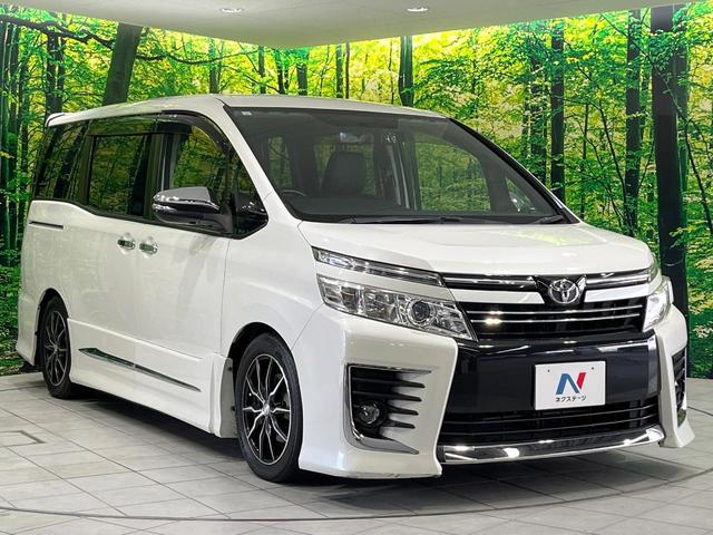 ヴォクシー ZS 煌 禁煙車 後席モニター 純正9型ナビ バックカメラ 両側電動スライド 寒冷地仕様 ETC クルコン ドラレコ Bluetooth LEDヘッド LEDフォグ リアオートエアコン ステアリングスイッチ(17枚目)
