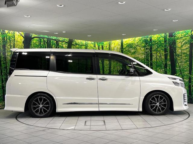 ヴォクシー ZS 煌 禁煙車 後席モニター 純正9型ナビ バックカメラ 両側電動スライド 寒冷地仕様 ETC クルコン ドラレコ Bluetooth LEDヘッド LEDフォグ リアオートエアコン ステアリングスイッチ(33枚目)