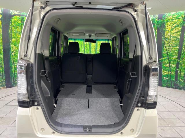 N-BOXカスタム G・Lパッケージ 禁煙車 純正ナビ バックカメラ 両側電動スライド デジタルインナーミラー ETC HIDヘッド 純正14インチアルミ スマートキー オートライト オートエアコン ステアリングスイッチ 横滑り防止装置(10枚目)