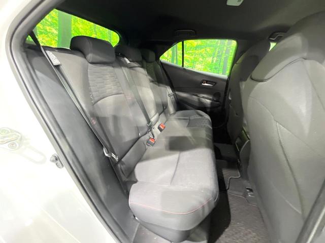 カローラスポーツ ハイブリッドＧ　Ｚ　禁煙車　モデリスタエアロ　純正１０．５インチナビ　バックカメラ　衝突軽減　レーダークルーズ　寒冷地仕様　シートヒーター　レーンアシスト　ＬＥＤヘッド　ＥＴＣ　ステアリングヒーター　純正１８インチアルミ（9枚目）