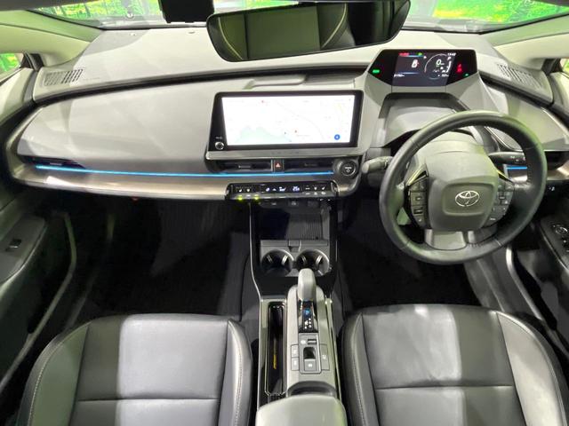 プリウス Ｚ　禁煙車　衝突軽減　純正１２．３型ディスプレイオーディオ　パノラミックビュー　シートベンチレーション　パワーシート　Ｂｌｕｅｔｏｏｔｈ接続　ドライブレコーダー　レーダークルーズコントロール（2枚目）