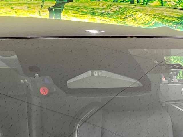 プリウス Ｚ　禁煙車　衝突軽減　純正１２．３型ディスプレイオーディオ　パノラミックビュー　シートベンチレーション　パワーシート　Ｂｌｕｅｔｏｏｔｈ接続　ドライブレコーダー　レーダークルーズコントロール（4枚目）