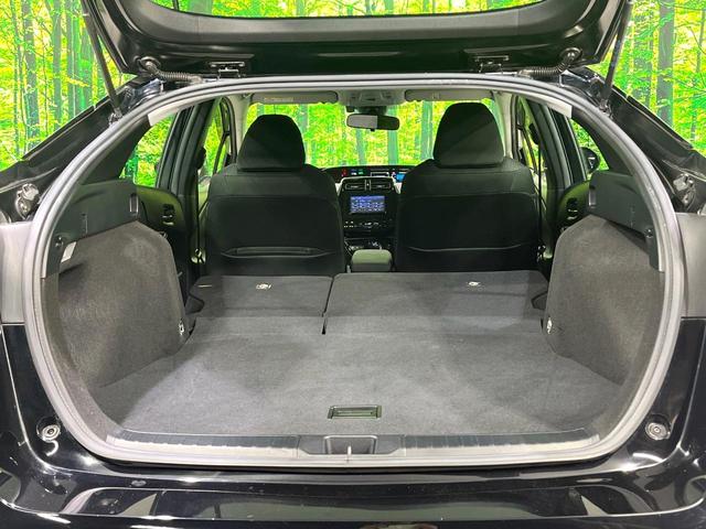 プリウス Ｓ　禁煙車　ナビ　バックカメラ　衝突被害軽減システム　レーダークルーズコントロール　ＬＥＤヘッドライト　スマートキー　ｂｌｕｅｔｏｏｔｈ再生　ＣＤ／ＤＶＤ　フルセグ（10枚目）