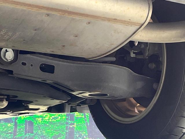 プリウス Ｓ　禁煙車　ナビ　バックカメラ　衝突被害軽減システム　レーダークルーズコントロール　ＬＥＤヘッドライト　スマートキー　ｂｌｕｅｔｏｏｔｈ再生　ＣＤ／ＤＶＤ　フルセグ（22枚目）