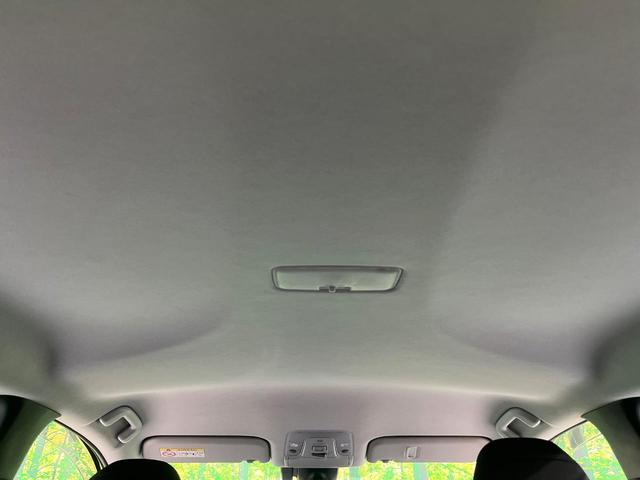 プリウス Ｓ　禁煙車　ナビ　バックカメラ　衝突被害軽減システム　レーダークルーズコントロール　ＬＥＤヘッドライト　スマートキー　ｂｌｕｅｔｏｏｔｈ再生　ＣＤ／ＤＶＤ　フルセグ（30枚目）