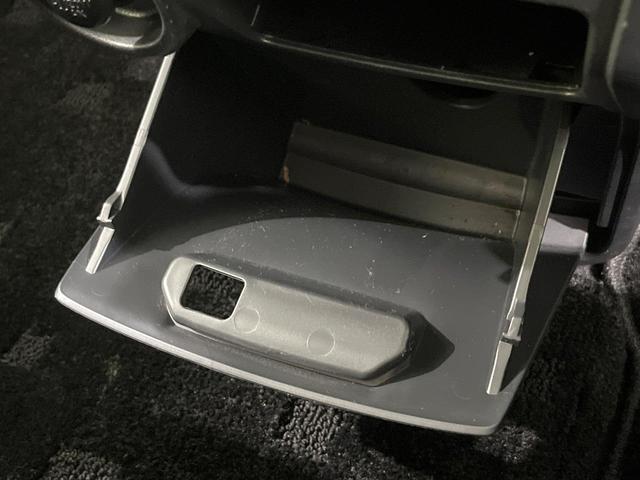 デリカD:5 D パワーパッケージ 4WD ディーゼル 後席モニター SDナビ 両側電動スライドドア バックカメラ Bluetooth HIDヘッド シートヒーター パドルシフト 純正18インチアルミ スマートキー 電動格納ミラー(54枚目)