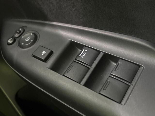 フィットハイブリッド Lパッケージ 禁煙車 純正ナビ バックカメラ 衝突軽減装置 ETC LEDヘッド Bluetooth クルコン ステアリングスイッチ スマートキー オートライト オートエアコン 横滑り防止装置 電動格納ミラー(36枚目)