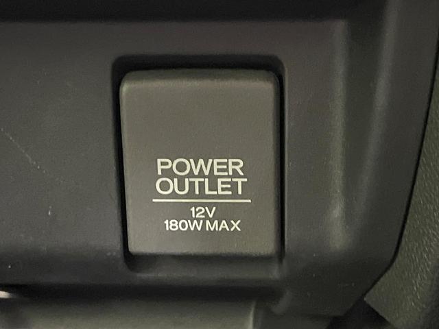 フィットハイブリッド Lパッケージ 禁煙車 純正ナビ バックカメラ 衝突軽減装置 ETC LEDヘッド Bluetooth クルコン ステアリングスイッチ スマートキー オートライト オートエアコン 横滑り防止装置 電動格納ミラー(49枚目)