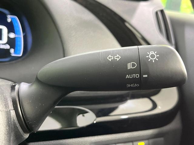 アクア X 全周囲カメラ 衝突被害軽減システム レーダークルーズ 禁煙車 ドラレコ コーナーセンサー スマートキー LEDヘッド ETC オートハイビーム 車線逸脱警報 オートライト オートエアコン(43枚目)