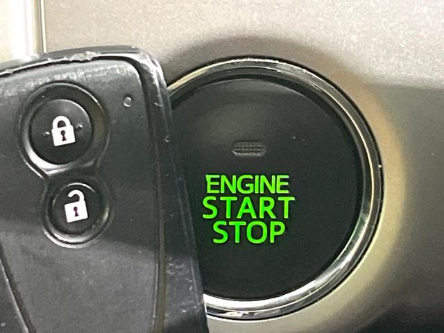 コペン セロ　禁煙車　シートヒーター　スマートキー　ＬＥＤヘッド　ＥＴＣ　オートエアコン　純正１６インチアルミ　革巻きステアリング　ＣＤ再生　ステアリングスイッチ　アイドリングストップ　電動ミラー（5枚目）