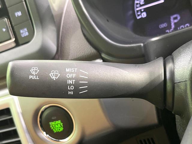 コペン セロ　禁煙車　シートヒーター　スマートキー　ＬＥＤヘッド　ＥＴＣ　オートエアコン　純正１６インチアルミ　革巻きステアリング　ＣＤ再生　ステアリングスイッチ　アイドリングストップ　電動ミラー（35枚目）