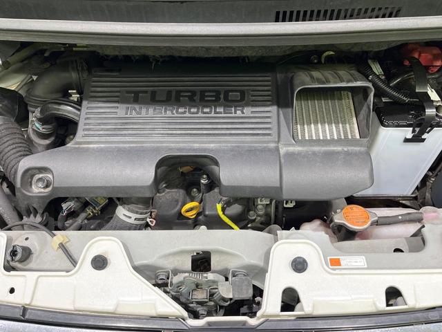 タント カスタムＲＳ　トップエディションＳＡＩＩ　禁煙車　純正８型ナビ　衝突被害軽減　バックカメラ　両側電動スライドドア　ＥＴＣ　フルセグ　Ｂｌｕｅｔｏｏｔｈ接続　アイドリングストップ　ＬＥＤヘッドライト　オートエアコン　オートライト（18枚目）