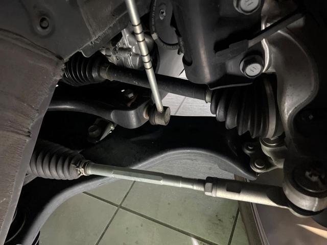 ハリアーハイブリッド Z 禁煙車 モデリスタフルエアロ 衝突被害軽減 12.3型ディスプレイオーディオ JBLサウンド パノラミックビューモニター レーダークルーズコントロール パワーバックドア フルセグ(20枚目)