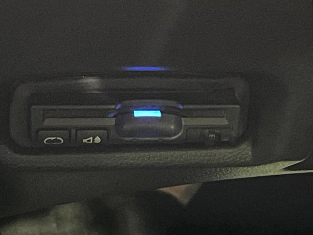 【ＥＴＣ】高速道路の料金所をストレスなく通過！話題のスポットやサービスエリアに多い「スマートＩＣ」利用時は必須のアイテムです。当店でセットアップを実施、ご納車当日からすぐにご利用いただけます！