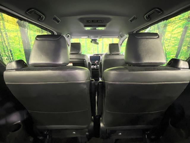 ヴォクシー ZS 煌III 純正10型SDナビ 12型後席モニター 両側電動スライドドア バックカメラ 衝突軽減装置 禁煙車 ハーフレザーシート コーナーセンサー スマートキー LEDヘッド ETC クルコン リアオートエアコン(32枚目)