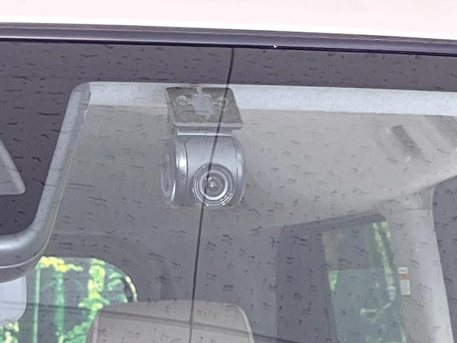 ムーヴキャンバス ＧメイクアップＶＳ　ＳＡＩＩＩ　禁煙車　純正ナビ　全周囲カメラ　衝突軽減装置　両側電動スライド　寒冷地仕様　ＬＥＤヘッド　シートヒーター　ドラレコ　オートハイビーム　Ｂｌｕｅｔｏｏｔｈ　スマートキー　ステアリングスイッチ　ＤＶＤ再生（7枚目）