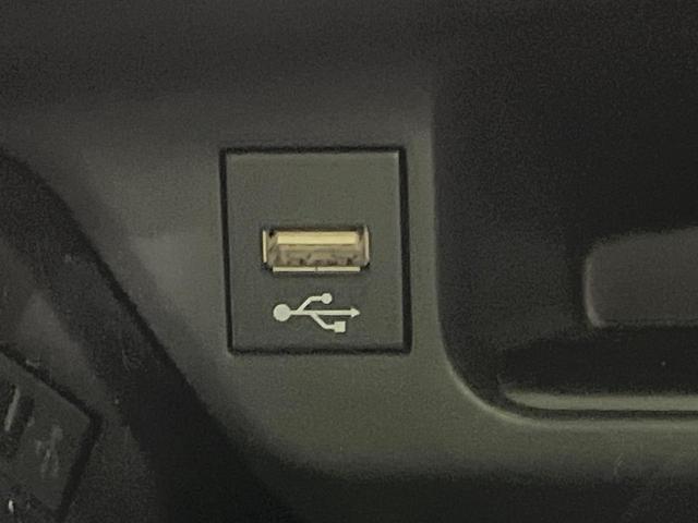 Ｃ－ＨＲ Ｇ　禁煙車　純正８型那ディスプレイオーディオ　バックカメラ　衝突軽減装置　レーダークルーズ　ＥＴＣ　Ｂｌｕｅｔｏｏｔｈ　ドラレコ　ＬＥＤヘッド　ＬＥＤフォグ　シートヒーター　オートハイビーム　スマートキー（49枚目）