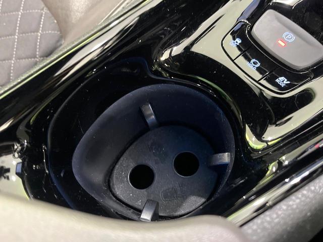 Ｃ－ＨＲ Ｇ　禁煙車　純正８型那ディスプレイオーディオ　バックカメラ　衝突軽減装置　レーダークルーズ　ＥＴＣ　Ｂｌｕｅｔｏｏｔｈ　ドラレコ　ＬＥＤヘッド　ＬＥＤフォグ　シートヒーター　オートハイビーム　スマートキー（53枚目）