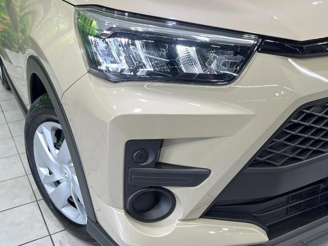 ライズ X 登録済未使用車 衝突軽減システム LEDヘッド オートハイビーム クリアランスソナー 車線逸脱警報 スマートキー オートライト プライバシーガラス エアコン アイドリングストップ 電動格納ミラー(12枚目)