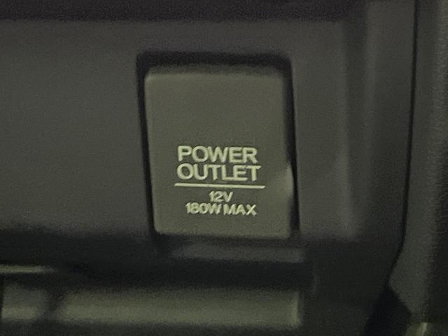 フィットハイブリッド Ｌパッケージ　純正ナビ　バックカメラ　衝突軽減装置　ハーフレザーシート　ＥＴＣ　Ｂｌｕｅｔｏｏｔｈ　フルセグ　ドラレコ　スマートキー　ＬＥＤヘッド　クルーズコントロール　ステアリングスイッチ　オートライト（50枚目）