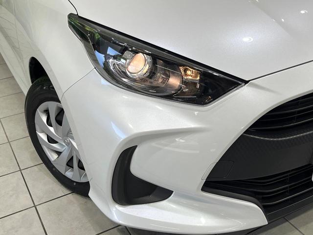 ヤリス ハイブリッドＧ　禁煙車　ディスプレイオーディオ　バックカメラ　衝突軽減装置　レーダークルーズ　ＥＴＣ　Ｂｌｕｅｔｏｏｔｈ　ドラレコ　スマートキー　レーンアシスト　オートマチックハイビーム　オートライト　電動格納ミラー（12枚目）