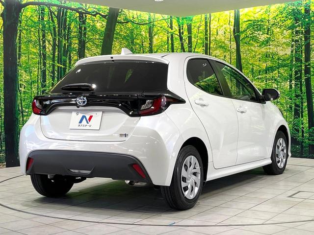 ヤリス ハイブリッドＧ　禁煙車　ディスプレイオーディオ　バックカメラ　衝突軽減装置　レーダークルーズ　ＥＴＣ　Ｂｌｕｅｔｏｏｔｈ　ドラレコ　スマートキー　レーンアシスト　オートマチックハイビーム　オートライト　電動格納ミラー（17枚目）