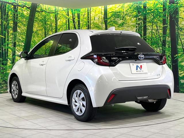 ヤリス ハイブリッドＧ　禁煙車　ディスプレイオーディオ　バックカメラ　衝突軽減装置　レーダークルーズ　ＥＴＣ　Ｂｌｕｅｔｏｏｔｈ　ドラレコ　スマートキー　レーンアシスト　オートマチックハイビーム　オートライト　電動格納ミラー（24枚目）