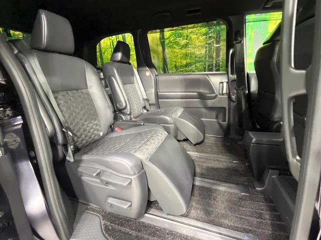 ヴォクシー ハイブリッドS-Z 禁煙車 モデリスタエアロ 10.5型ディスプレイオーディオ 両側電動スライドドア 全周囲カメラ 衝突軽減装置 レーダークルーズ 電動リアゲート ハーフレザーシート ETC Bluetooth フルセグ(9枚目)