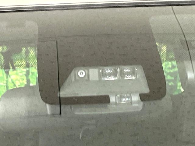 アクア クロスオーバー　グラム　禁煙車　純正ナビ　バックカメラ　衝突軽減装置　ＥＴＣ　Ｂｌｕｅｔｏｏｔｈ　ドラレコ　クリアランスソナー　ＬＥＤヘッド　オートハイビーム　電動格納ミラー　ステアリングスイッチ　先行車発進お知らせ（5枚目）