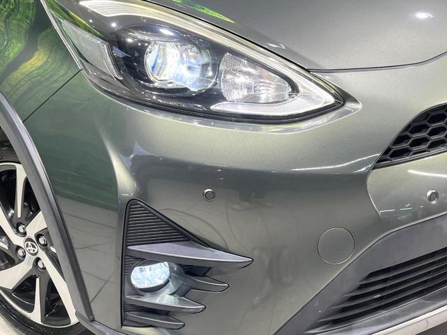 アクア クロスオーバー　グラム　禁煙車　純正ナビ　バックカメラ　衝突軽減装置　ＥＴＣ　Ｂｌｕｅｔｏｏｔｈ　ドラレコ　クリアランスソナー　ＬＥＤヘッド　オートハイビーム　電動格納ミラー　ステアリングスイッチ　先行車発進お知らせ（12枚目）