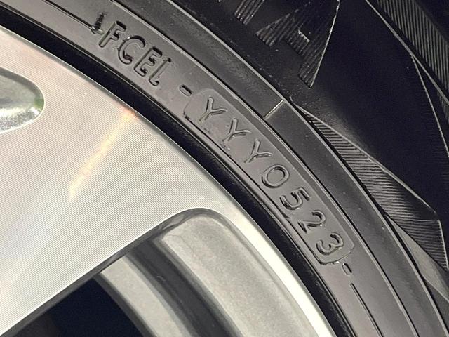 アクア クロスオーバー　グラム　禁煙車　純正ナビ　バックカメラ　衝突軽減装置　ＥＴＣ　Ｂｌｕｅｔｏｏｔｈ　ドラレコ　クリアランスソナー　ＬＥＤヘッド　オートハイビーム　電動格納ミラー　ステアリングスイッチ　先行車発進お知らせ（32枚目）