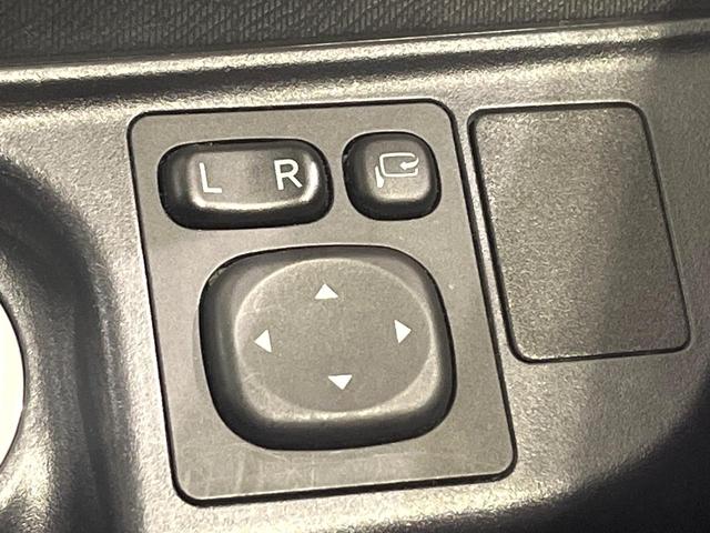 アクア クロスオーバー　グラム　禁煙車　純正ナビ　バックカメラ　衝突軽減装置　ＥＴＣ　Ｂｌｕｅｔｏｏｔｈ　ドラレコ　クリアランスソナー　ＬＥＤヘッド　オートハイビーム　電動格納ミラー　ステアリングスイッチ　先行車発進お知らせ（38枚目）