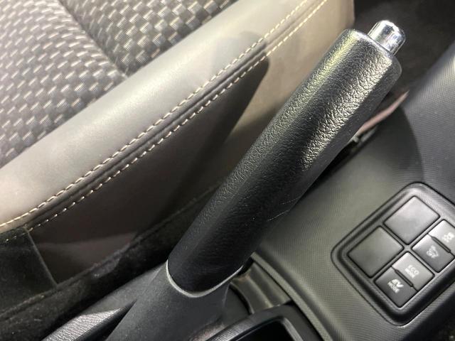 アクア クロスオーバー　グラム　禁煙車　純正ナビ　バックカメラ　衝突軽減装置　ＥＴＣ　Ｂｌｕｅｔｏｏｔｈ　ドラレコ　クリアランスソナー　ＬＥＤヘッド　オートハイビーム　電動格納ミラー　ステアリングスイッチ　先行車発進お知らせ（51枚目）