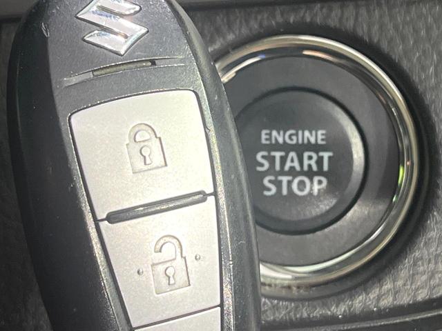 スイフト ＲＳ　禁煙車　ＳＤナビ　バックカメラ　クルコン　ＥＴＣ　Ｂｌｕｅｔｏｏｔｈ　スマートキー　ＨＩＤヘッド　ステアリングスイッチ　純正１６インチアルミ　フォグライト　電動格納ミラー　パワーウィンドウ　ＣＤ再生（7枚目）