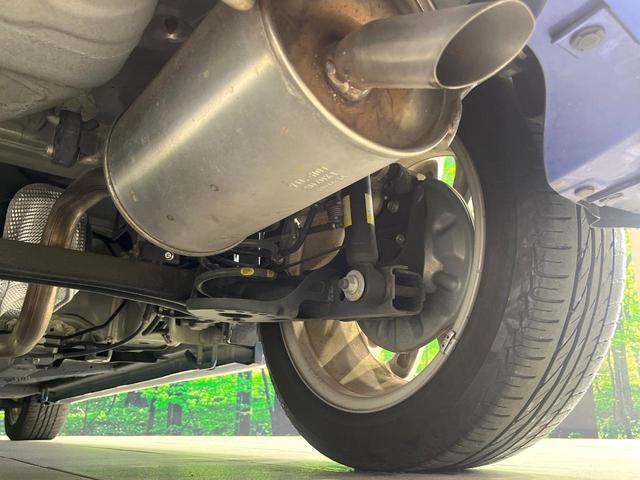 スイフト ＲＳ　禁煙車　ＳＤナビ　バックカメラ　クルコン　ＥＴＣ　Ｂｌｕｅｔｏｏｔｈ　スマートキー　ＨＩＤヘッド　ステアリングスイッチ　純正１６インチアルミ　フォグライト　電動格納ミラー　パワーウィンドウ　ＣＤ再生（22枚目）