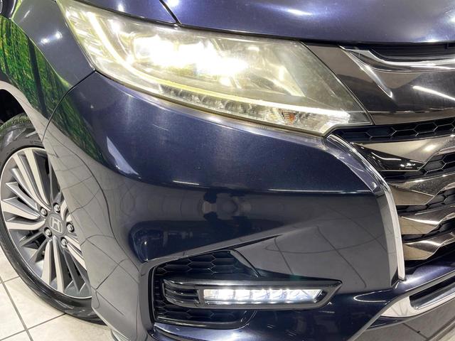 【ＬＥＤヘッドライト】悪天候や夜間走行時も良好な視界を確保し安心して運転できる高輝度ＬＥＤヘッドライトを装備！点灯速度が早く、消費電力も抑えられています。