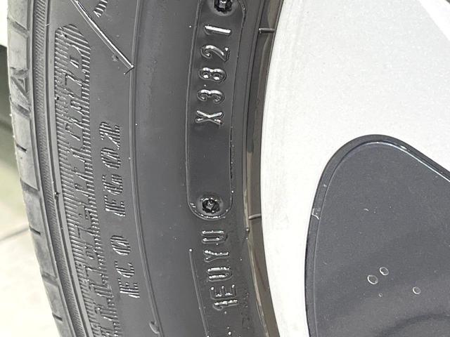 アクア Sスタイルブラック 純正SDナビ バックカメラ 衝突被害軽減 ETC オートハイビーム Bluetooth オートエアコン 車線逸脱警報 スマートキー ステアリングスイッチ 電動格納ミラー 先行車発進お知らせ CD再生(32枚目)