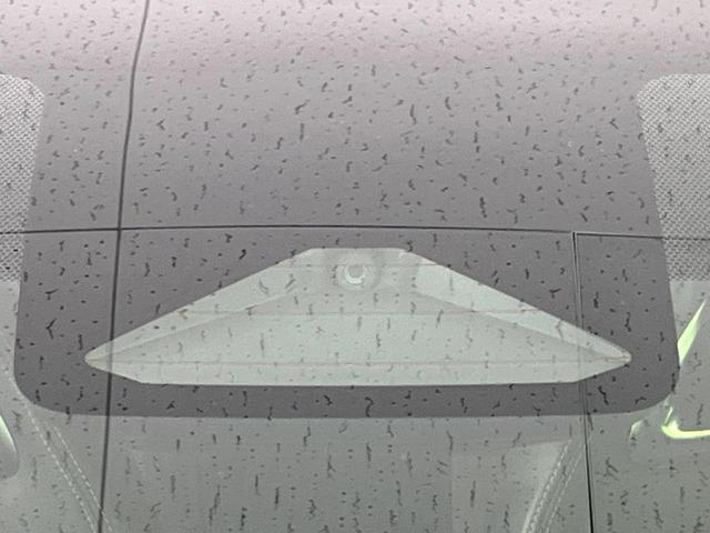 �y�g���^�Z�[�t�e�B�Z���X�z���s���ɑO���̎ԗ�����F�����A�Փ˂������Ȏ��͌x��ƃu���[�L�ŏՓˉ���Ɣ�Q�y�����A�V�X�g�B�����S�Ƀh���C�u�����y���݂��������܂��B