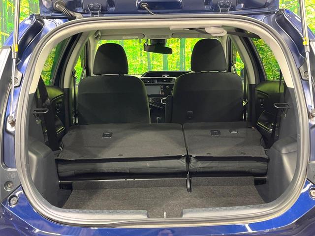 アクア Sスタイルブラック 禁煙車 純正ナビ 衝突軽減装置 ETC Bluetooth フルセグ ドラレコ コーナーセンサー スマートキー レーンアシスト オートマチックハイビーム オートライト オートエアコン 電動格納ミラー(10枚目)