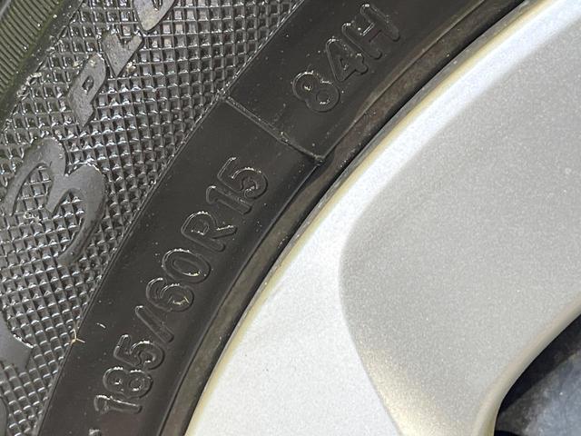 アクア Sスタイルブラック 禁煙車 純正ナビ 衝突軽減装置 ETC Bluetooth フルセグ ドラレコ コーナーセンサー スマートキー レーンアシスト オートマチックハイビーム オートライト オートエアコン 電動格納ミラー(25枚目)