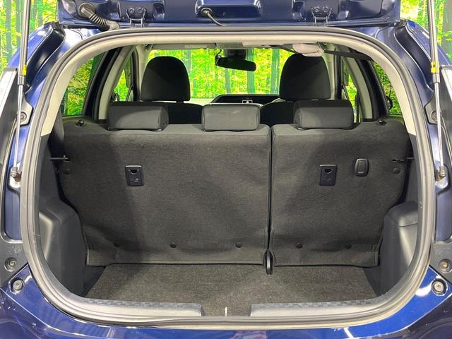 アクア Sスタイルブラック 禁煙車 純正ナビ 衝突軽減装置 ETC Bluetooth フルセグ ドラレコ コーナーセンサー スマートキー レーンアシスト オートマチックハイビーム オートライト オートエアコン 電動格納ミラー(32枚目)