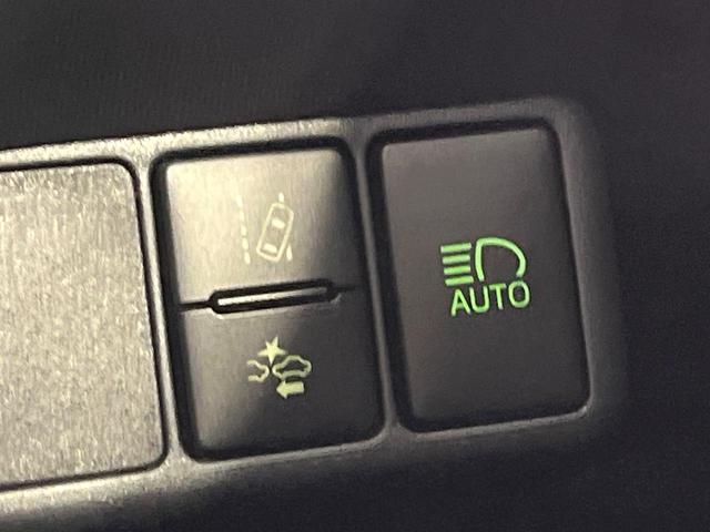 アクア Sスタイルブラック 禁煙車 純正ナビ 衝突軽減装置 ETC Bluetooth フルセグ ドラレコ コーナーセンサー スマートキー レーンアシスト オートマチックハイビーム オートライト オートエアコン 電動格納ミラー(39枚目)