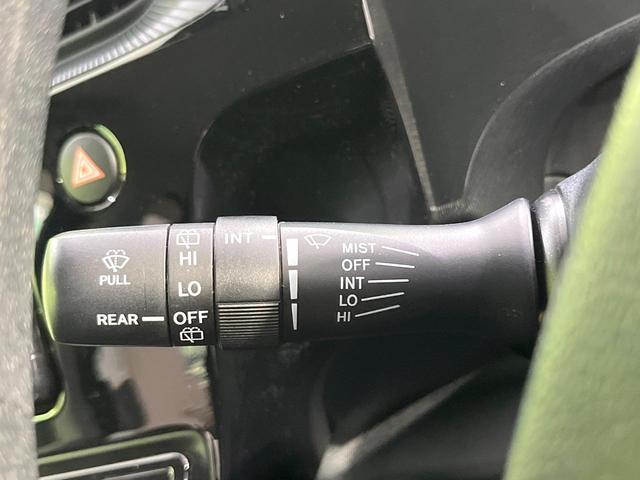 アクア Sスタイルブラック 禁煙車 純正ナビ 衝突軽減装置 ETC Bluetooth フルセグ ドラレコ コーナーセンサー スマートキー レーンアシスト オートマチックハイビーム オートライト オートエアコン 電動格納ミラー(56枚目)