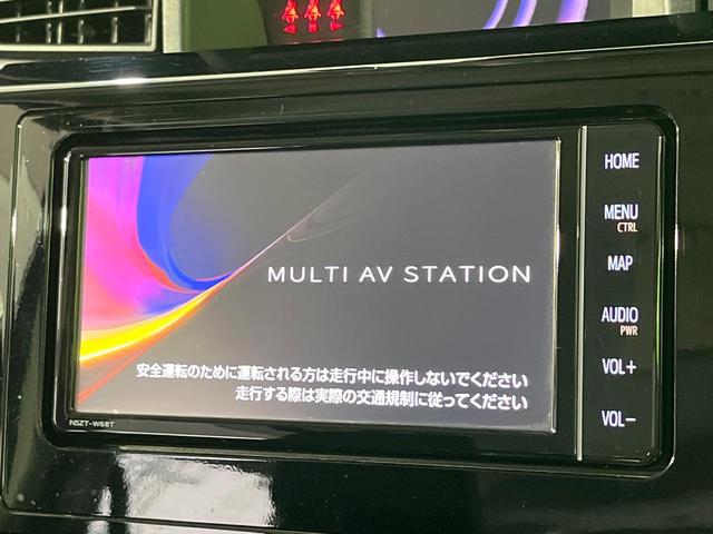 ルーミー カスタムＧ　禁煙車　後席モニター　純正ＳＤナビ　バックカメラ　衝突軽減装置　両側電動スライド　ＥＴＣ　ドラレコ　コーナーセンサー　スマートキー　ＬＥＤヘッド　クルコン　純正１４インチアルミ　オートエアコン（4枚目）