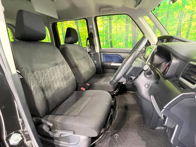 ルーミー カスタムＧ　禁煙車　後席モニター　純正ＳＤナビ　バックカメラ　衝突軽減装置　両側電動スライド　ＥＴＣ　ドラレコ　コーナーセンサー　スマートキー　ＬＥＤヘッド　クルコン　純正１４インチアルミ　オートエアコン（8枚目）