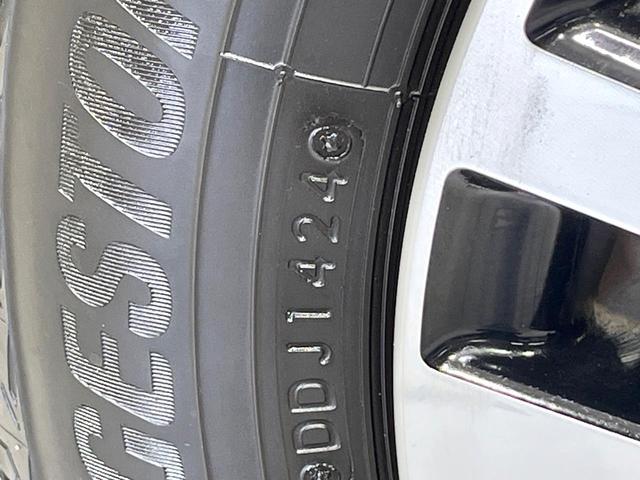 ルーミー カスタムＧ　禁煙車　後席モニター　純正ＳＤナビ　バックカメラ　衝突軽減装置　両側電動スライド　ＥＴＣ　ドラレコ　コーナーセンサー　スマートキー　ＬＥＤヘッド　クルコン　純正１４インチアルミ　オートエアコン（33枚目）