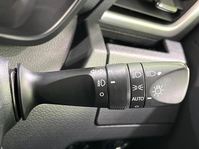 ルーミー カスタムＧ　禁煙車　後席モニター　純正ＳＤナビ　バックカメラ　衝突軽減装置　両側電動スライド　ＥＴＣ　ドラレコ　コーナーセンサー　スマートキー　ＬＥＤヘッド　クルコン　純正１４インチアルミ　オートエアコン（41枚目）