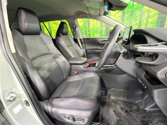 RAV4 ハイブリッドアドベンチャー オフロードパッケージII 4WD 禁煙車 純正10.5型ディスプレイオーディオ バックカメラ 衝突軽減装置 レーダークルーズ シートエアコン シートヒーター LEDヘッド LEDフォグ ルーフレール ブレーキホールド(8枚目)