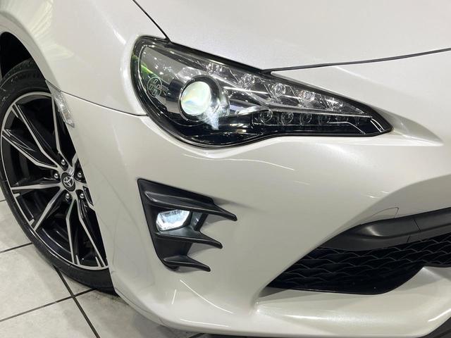 86 GT 6速MT車 純正SDナビ レーダークルーズ バックカメラ ETC デュアルオートエアコン スマートキー LEDヘッド 純正17インチアルミ フルセグ Bluetooth CD DVD再生(12枚目)